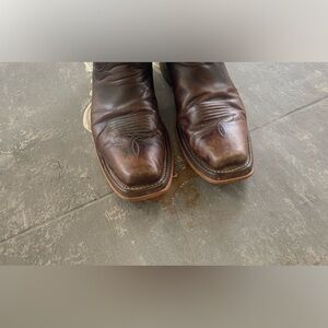 Justin Cowboy boots-size 8.5